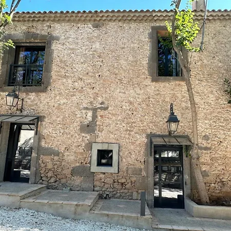 Dans Domaine Des Barrettes *