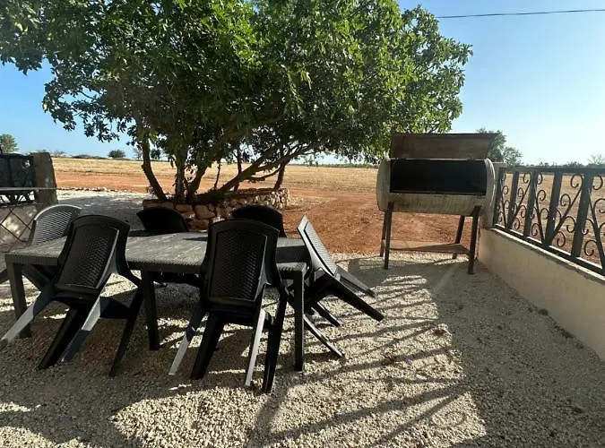 Dans Domaine Des Barrettes * אגדה